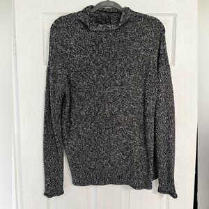Heathered grey/black Tahari sweater - Medium